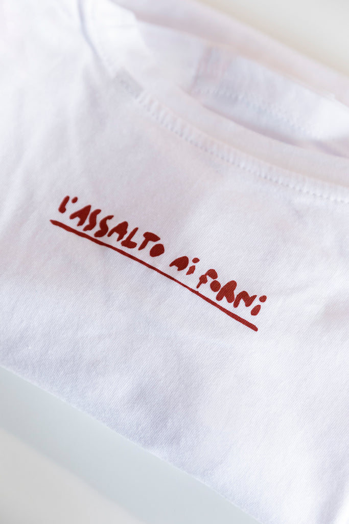 T-Shirt buono come il pane, Assalto ai forni. Modello donna